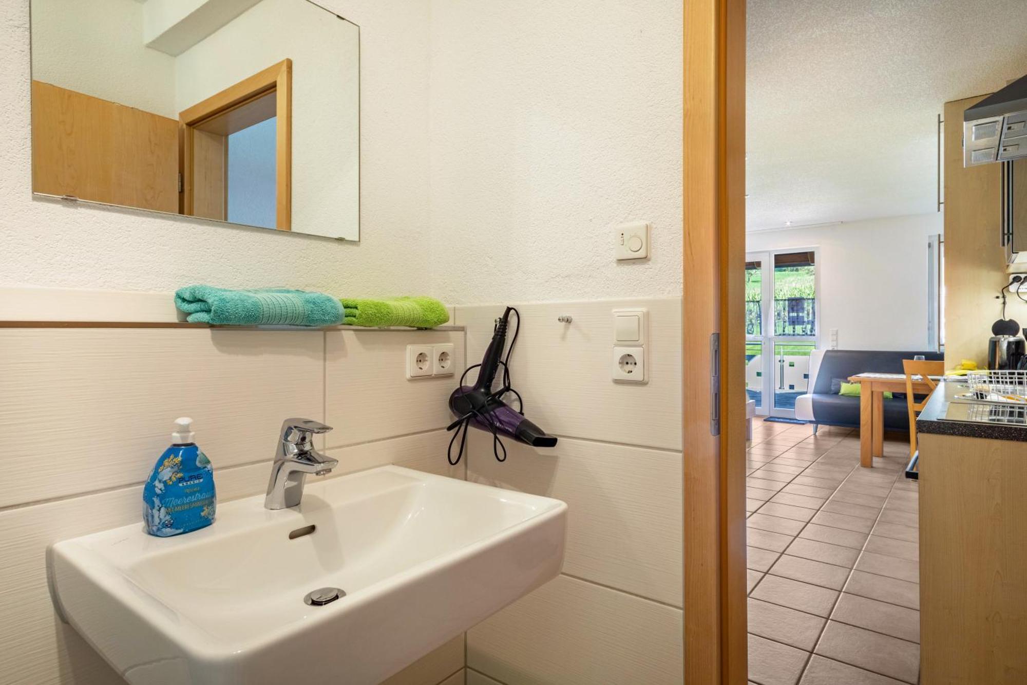 Ferienwohnung Buchmann เดกเกนเฮาเซอทาล ภายนอก รูปภาพ